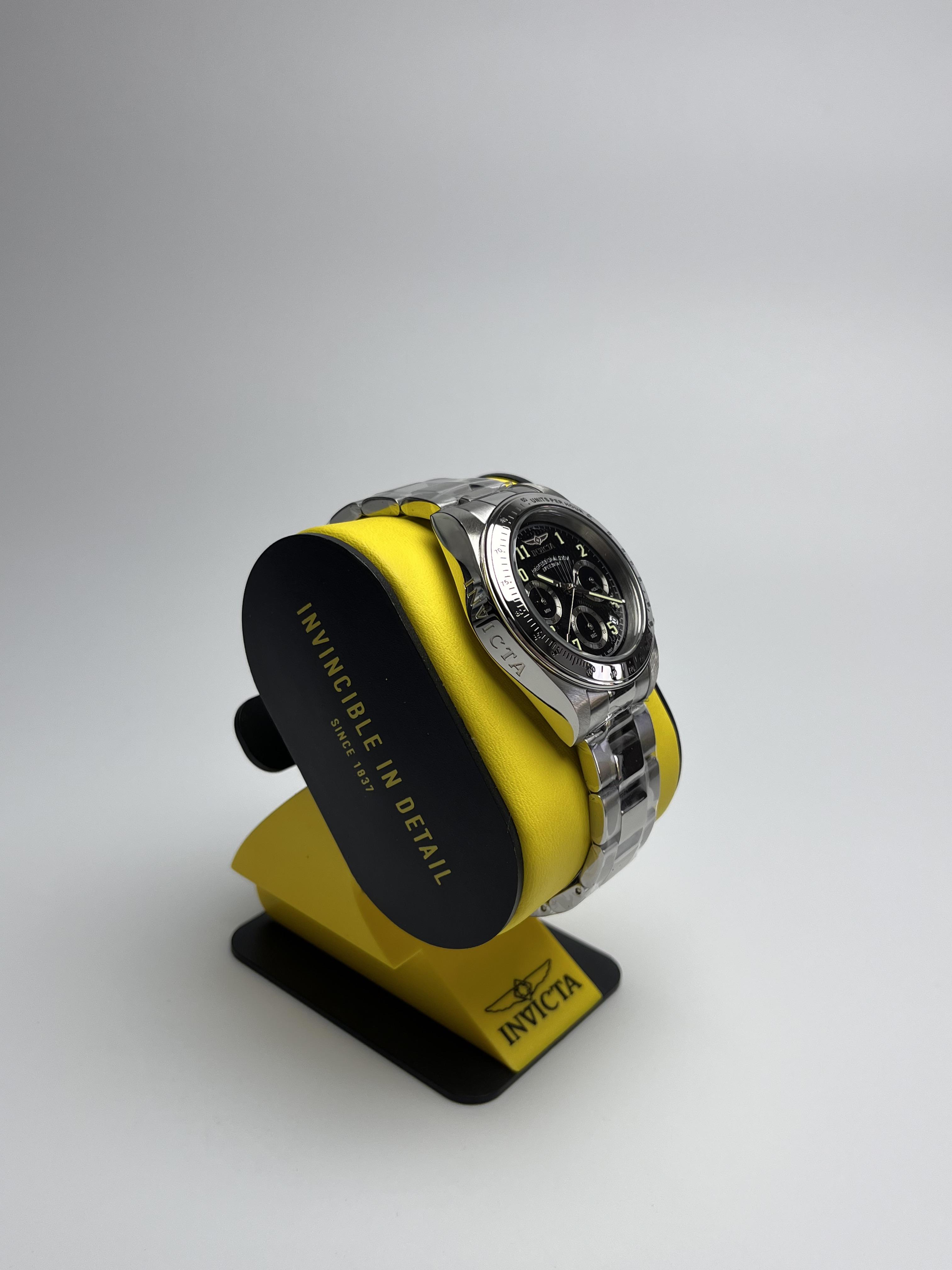 Наручний годинник чоловічий Invicta 17025 Chronograph (27208600) - фото 3 Наручний годинник чоловічий Invicta 17025 Chronograph (27208600) - фото 3