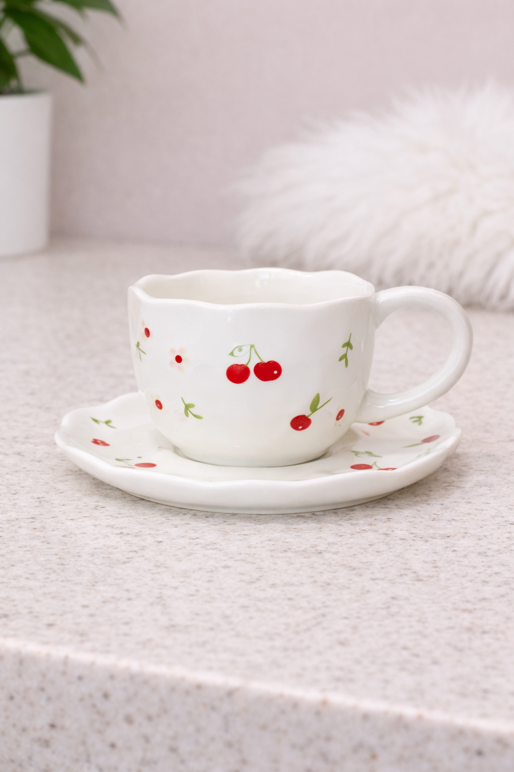 Чашка з блюдцем Вишнева манія 300 мл Білий (8030-431)