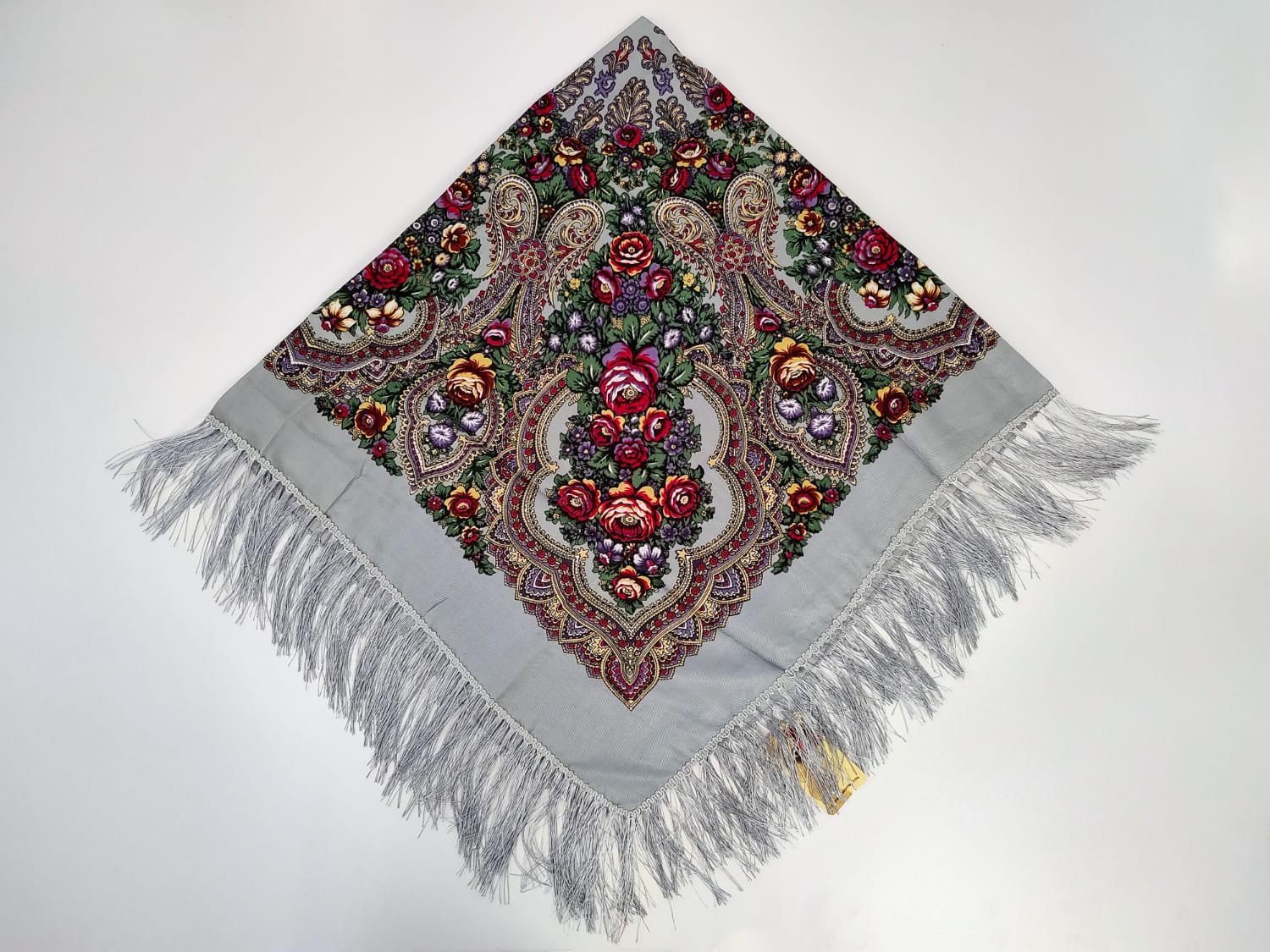 Платок в народном стиле Букет цветов 120х120 см Серый М16 (29416881)