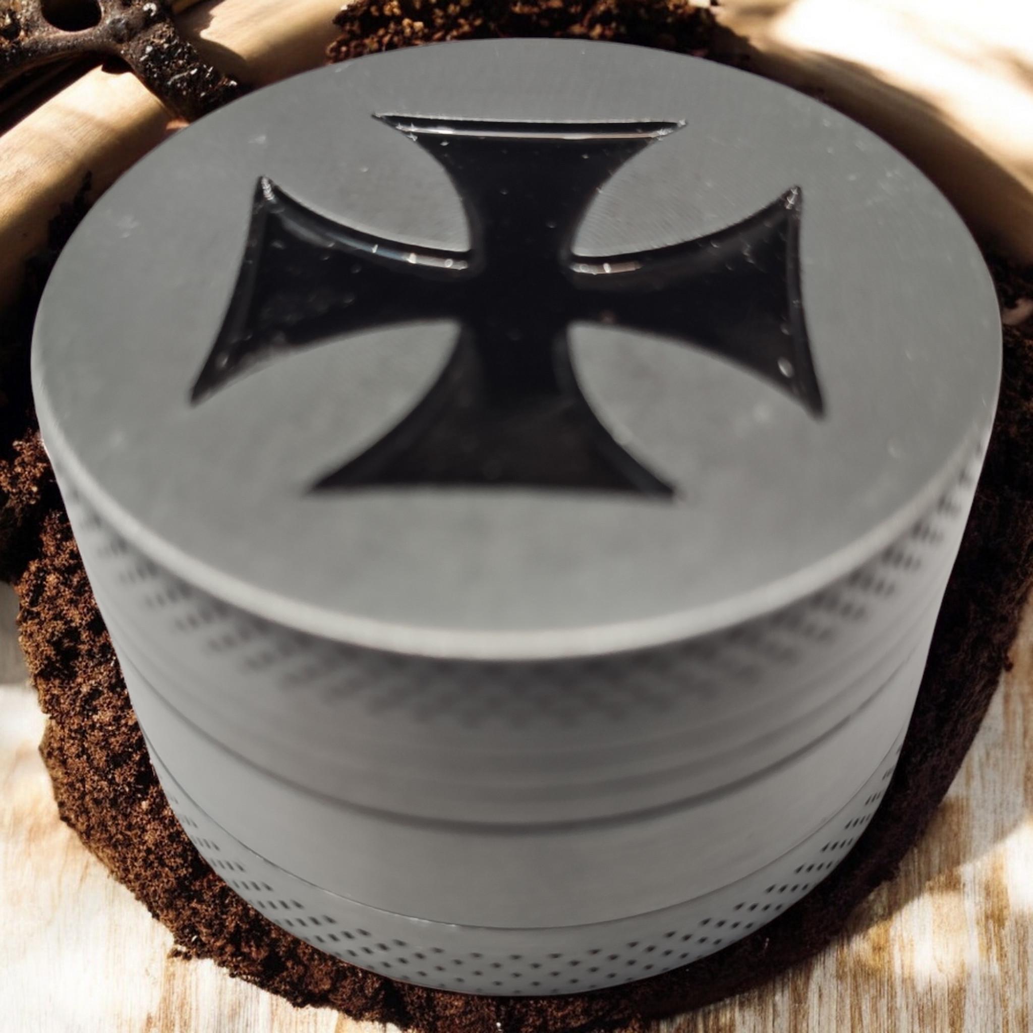 Гриндер для подрібнення тютюну Grinder Black Cross Silver