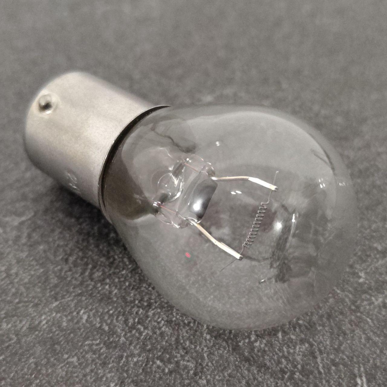 Автолампа P21W 2409 BA15s S25 24V 21W Белый (637STORE3) Автолампа P21W 2409 BA15s S25 24V 21W Белый (637STORE3)