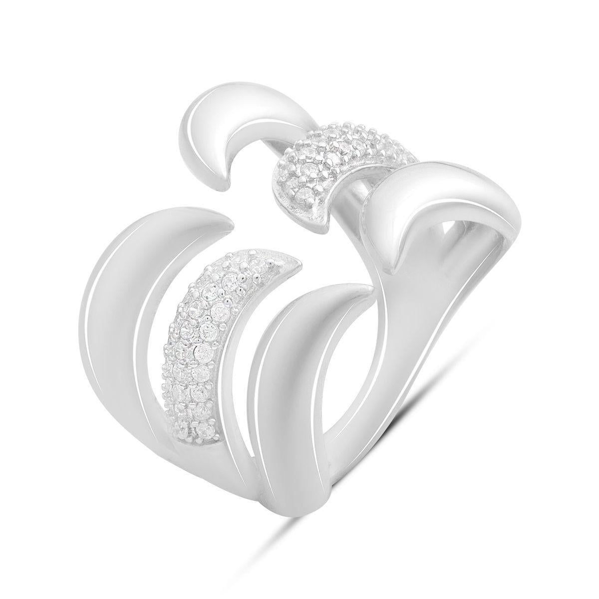 Кольцо серебряное с фианитами в волнообразном дизайне р. 16,5