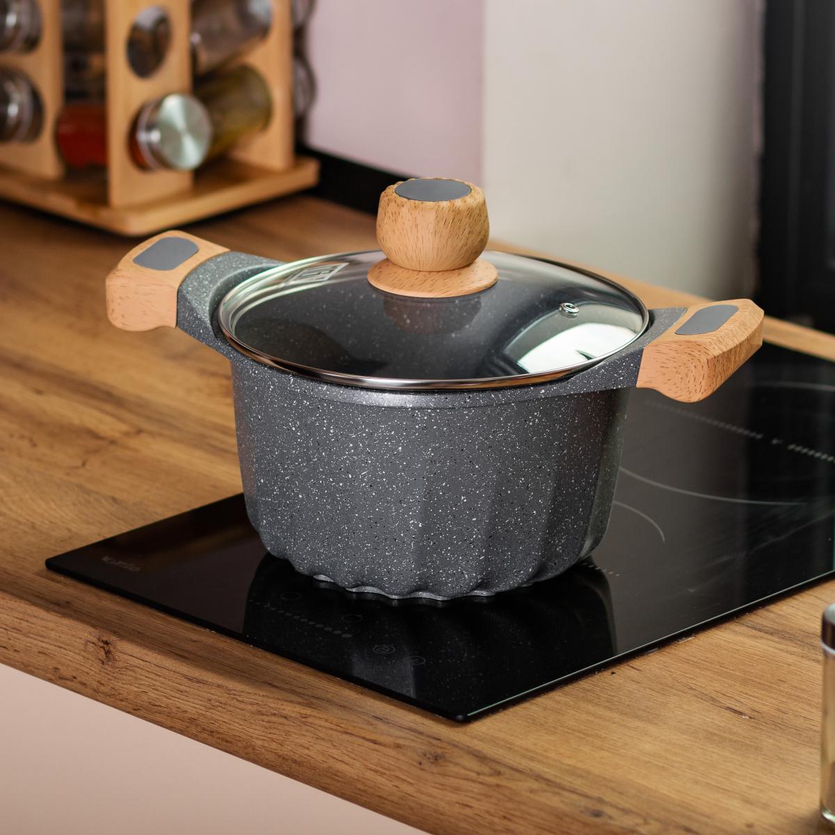 Каструля алюмінієва MGC алюмінієва у французькому стилі з антипригарним покриттям скляна кришка 3 л - фото 2 Каструля алюмінієва MGC алюмінієва у французькому стилі з антипригарним покриттям скляна кришка 3 л - фото 2