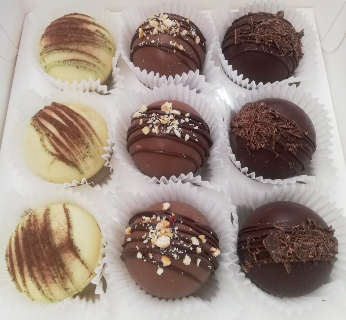 Шоколадные бомбочки Mr.Plum Классический набор d 5,5 см 270 г 9 шт. - фото 3 Шоколадные бомбочки Mr.Plum Классический набор d 5,5 см 270 г 9 шт. - фото 3