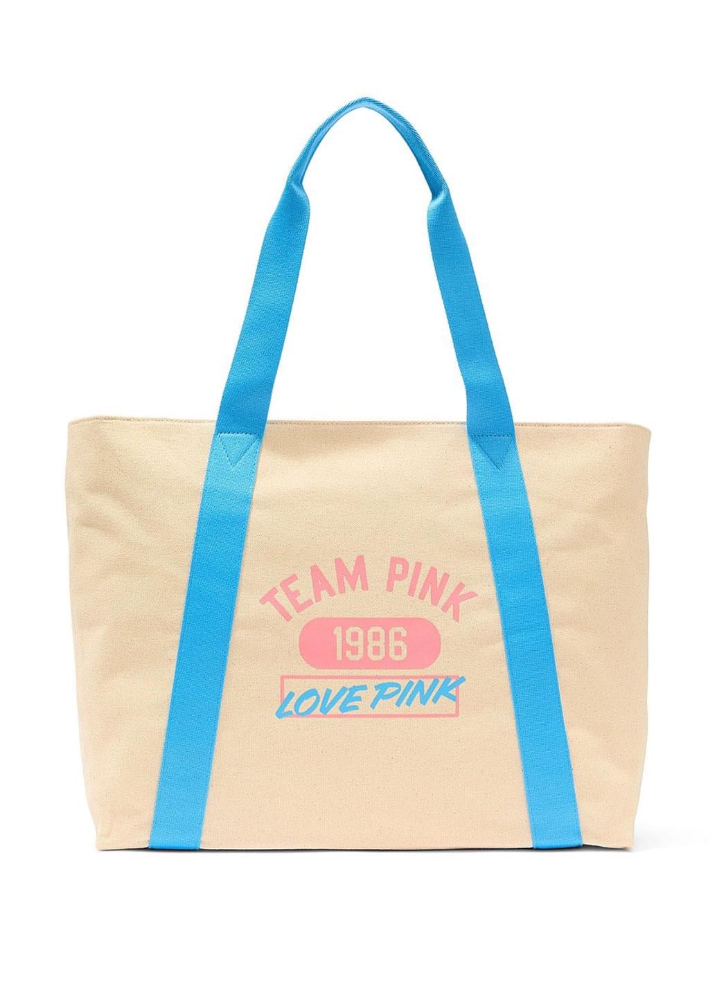 Сумка-шоппер Victoria's Secret PINK Canvas Varsity Tote Bag 36x53x19 см Бежевый (704000435990QF5OS) Сумка-шоппер Victoria's Secret PINK Canvas Varsity Tote Bag 36x53x19 см Бежевый (704000435990QF5OS)