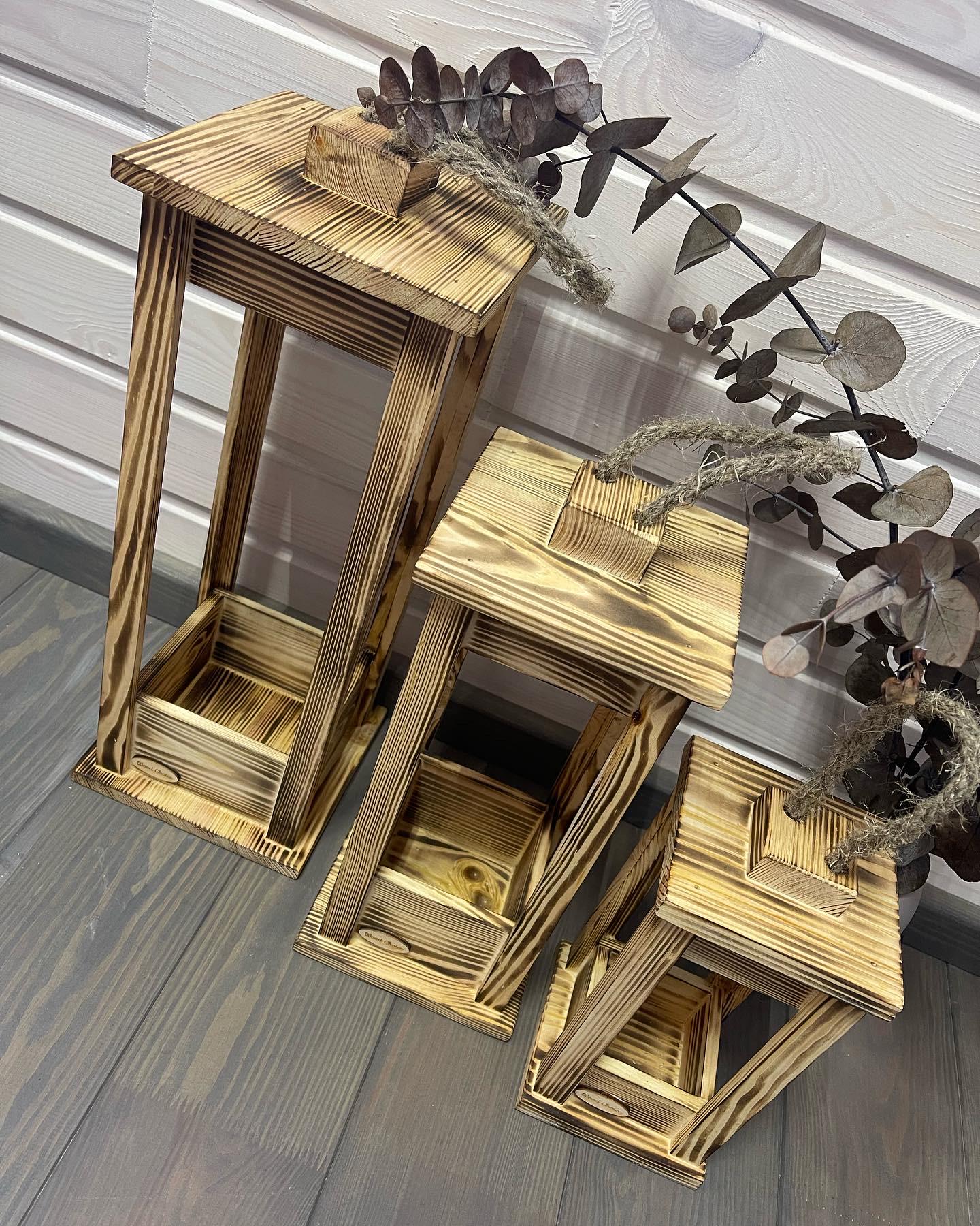 Набор подсвечников деревянные Фонари 25/35/45 см Угольный - фото 2 Набор подсвечников деревянные Фонари 25/35/45 см Угольный - фото 2