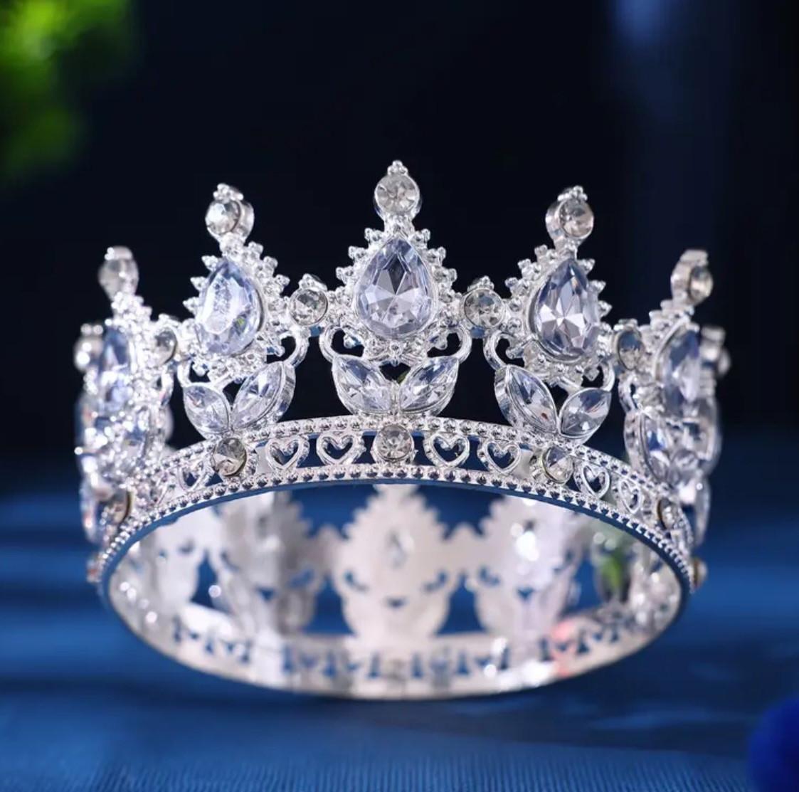 Декор для торта Корона 8 см см із білим камінням (2680606244)