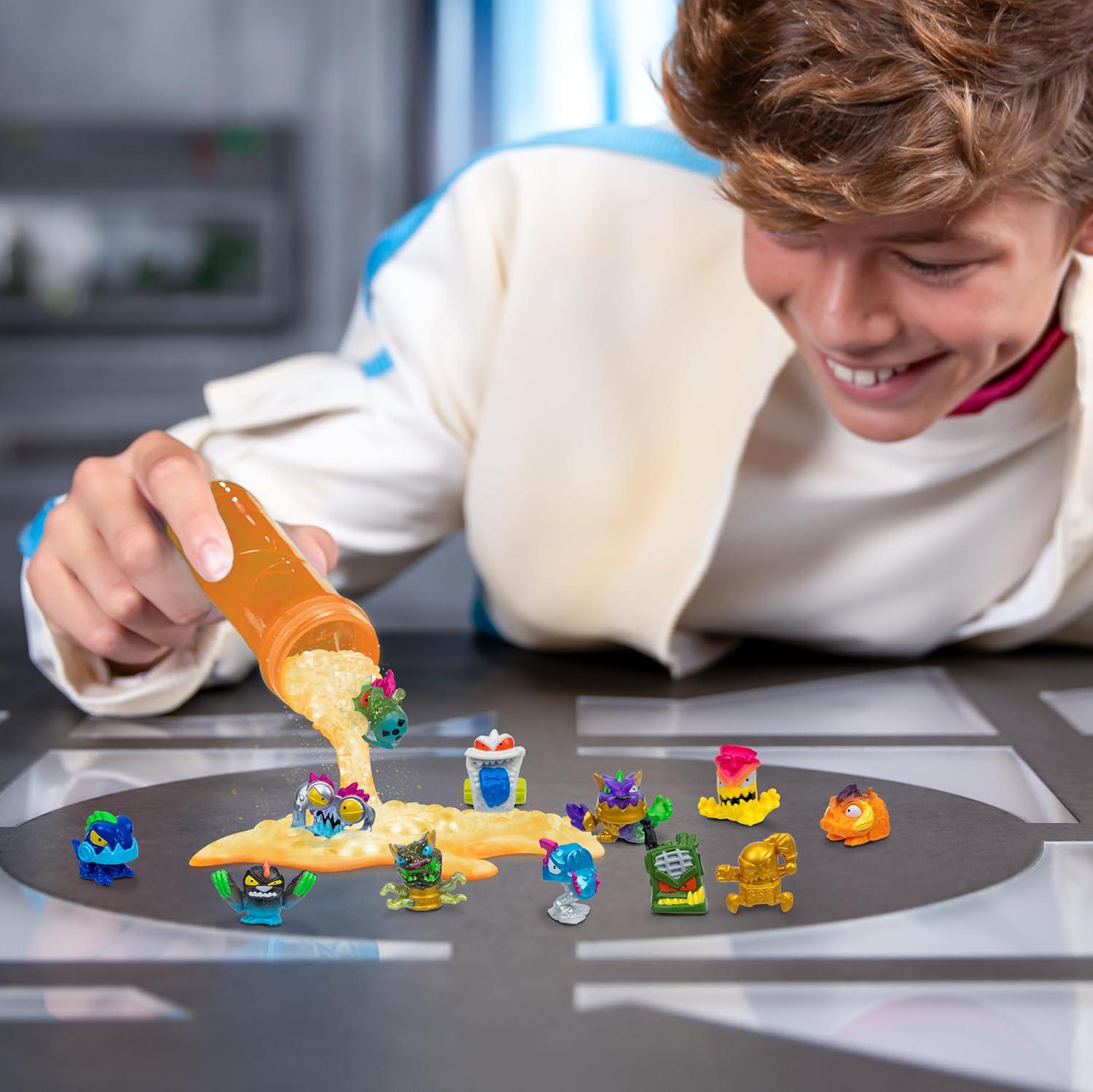 Набір дитячих ігрових фігурок MrBeast Lab Swarms Series 2 Atomic Series 12 Pack Night Fright Panther (30989442) - фото 3 Набір дитячих ігрових фігурок MrBeast Lab Swarms Series 2 Atomic Series 12 Pack Night Fright Panther (30989442) - фото 3