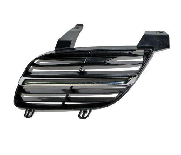 Решетка радиатора AVTM Nissan Almera N16 2000-2002 правый без эмблемы (185003992)