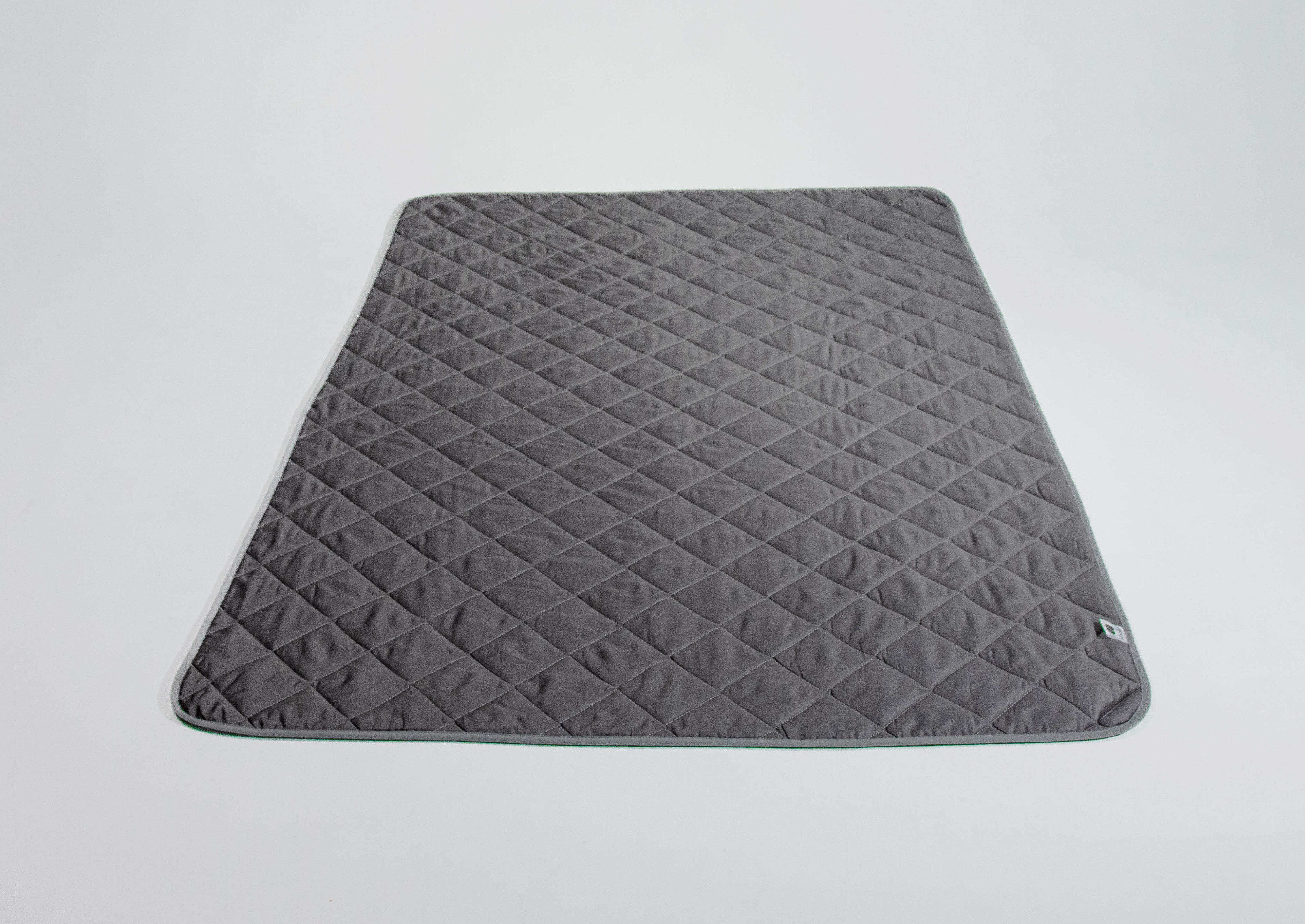 Ковдра з овечої вовни мериносів MERINO літня сатин 160х200 см Графітовий (HLZ245SGS) - фото 5 Ковдра з овечої вовни мериносів MERINO літня сатин 160х200 см Графітовий (HLZ245SGS) - фото 5