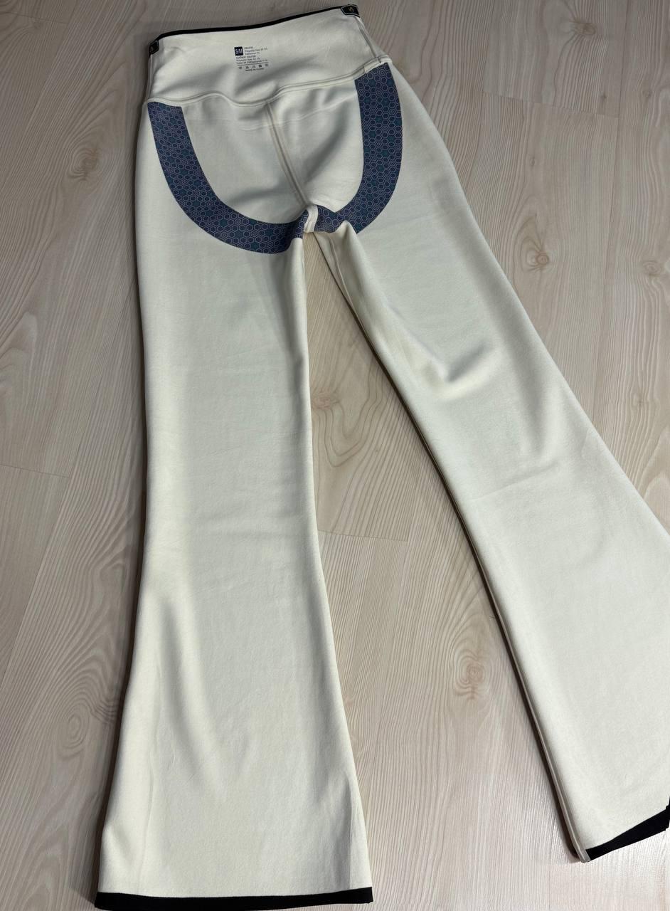 Лосины женские Kenalin W18 клеш утепленные с флисом пуш-ап XS Черный (5112) - фото 4 Лосины женские Kenalin W18 клеш утепленные с флисом пуш-ап XS Черный (5112) - фото 4