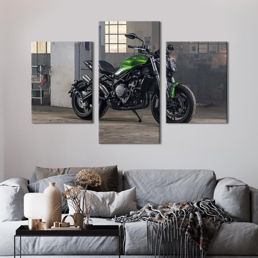 Картина на холсте триптих Мотоцикл бренда Benelli 66x40 см (1245-32)