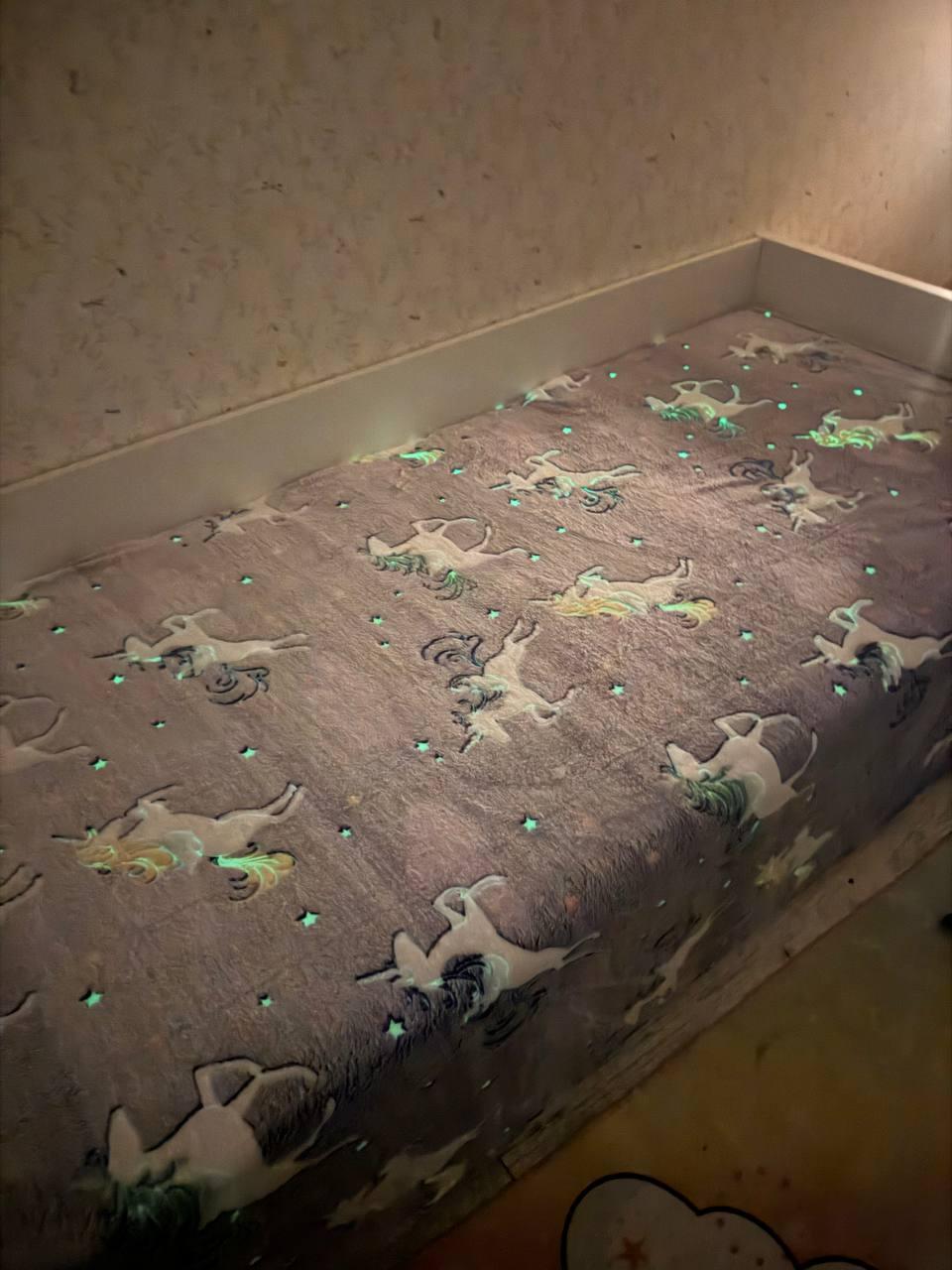 Плед детский светящийся ночью Единороги 150х200 см Синий (П4К-am-pled-svet-007-2)