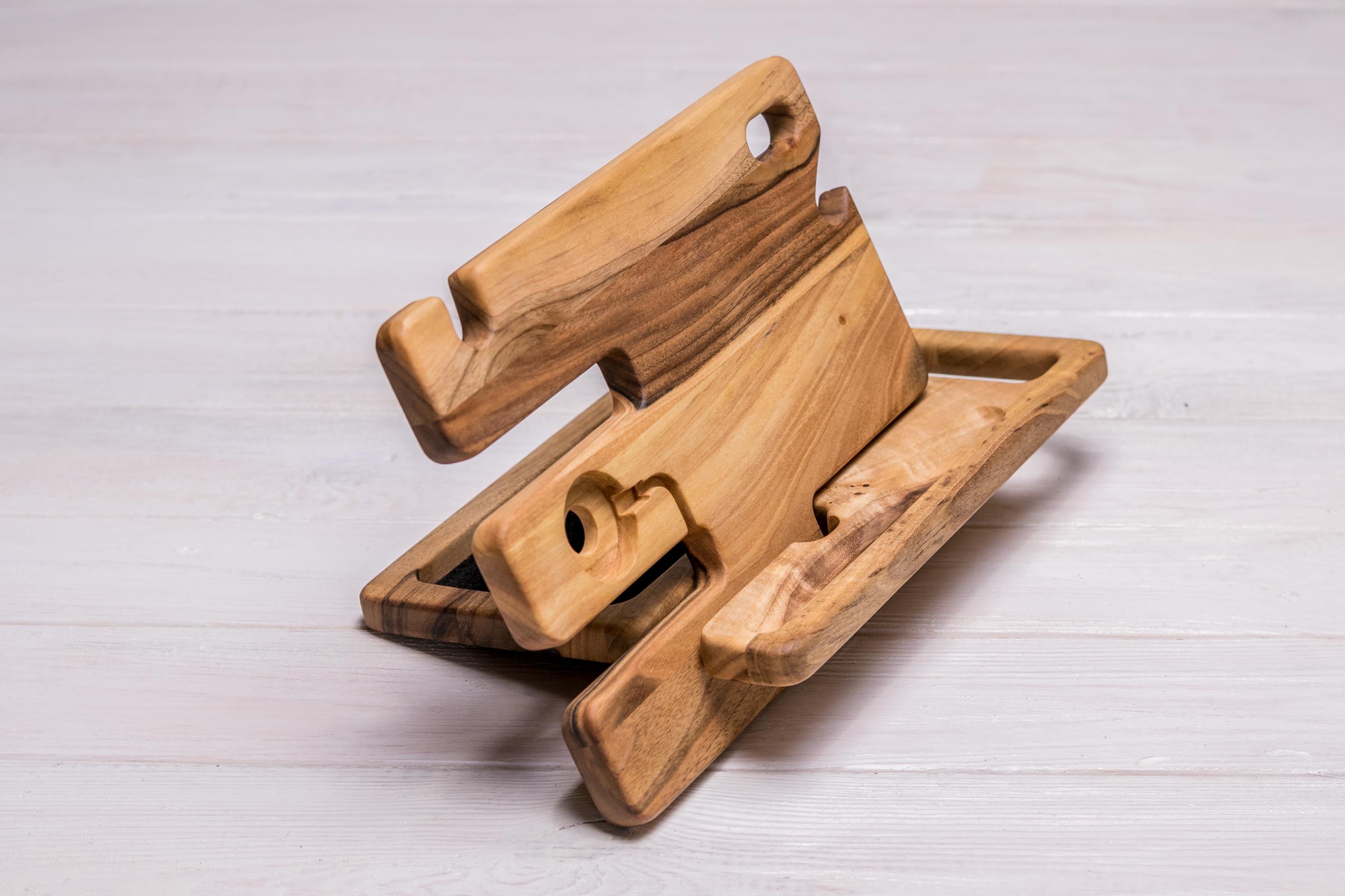 Подставка-аксессуар EcoWalnut на рабочий стол Samsung watch (EW-32.3)