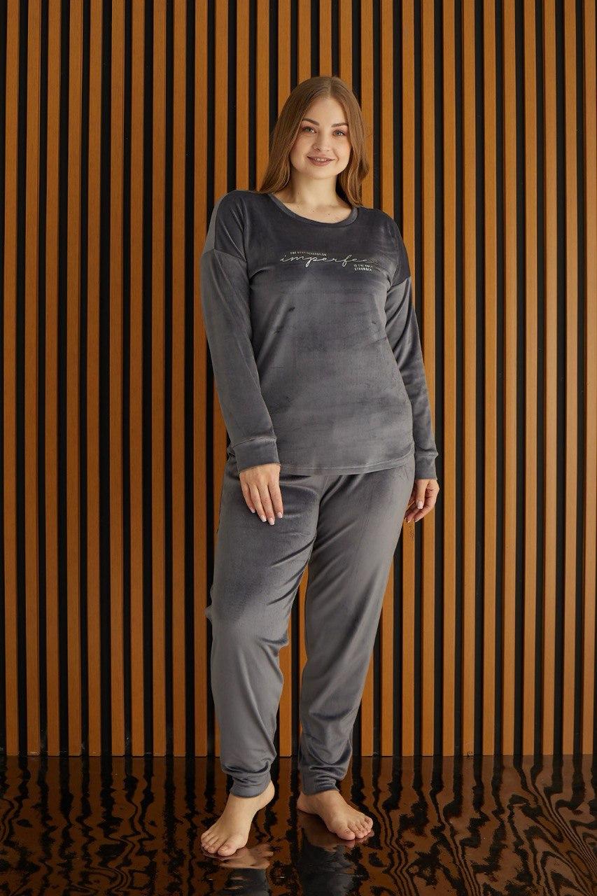 Пижама-костюм женская из велюра 5XL Графит (PJ4220-10) - фото 4 Пижама-костюм женская из велюра 5XL Графит (PJ4220-10) - фото 4