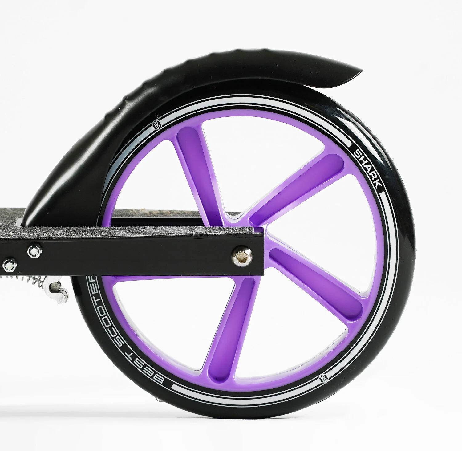 Самокат двоколісний Best Scooter SH-30610/4 SHARK з ручним гальмом/затискач керма/один амортизатор/в коробці/колеса PU 20 см (24996073) - фото 5 Самокат двоколісний Best Scooter SH-30610/4 SHARK з ручним гальмом/затискач керма/один амортизатор/в коробці/колеса PU 20 см (24996073) - фото 5