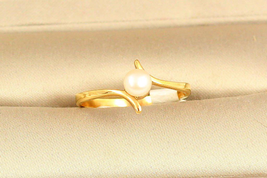 Кольцо с натуральной речной жемчужиной р. 18 Золотистый (28811308)