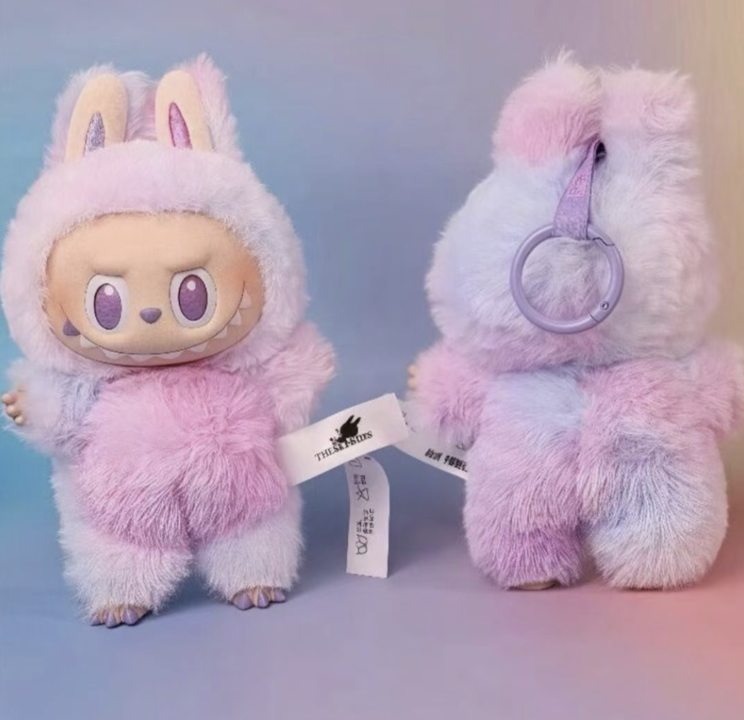 Игрушка-брелок Pop Mart Labubu Art The Monsters 3 серия 17 см - фото 5 Игрушка-брелок Pop Mart Labubu Art The Monsters 3 серия 17 см - фото 5