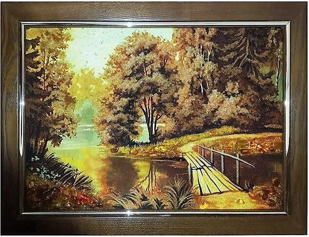 Картина Река в лесу из янтаря 20х30 см (К0150-20х30)