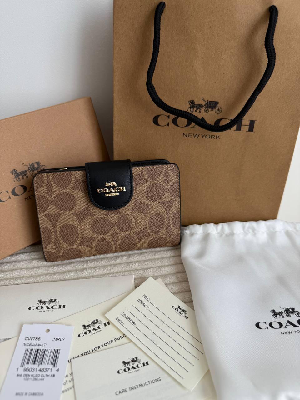 Гаманець Coach medium corner zip wallet натуральна шкіра