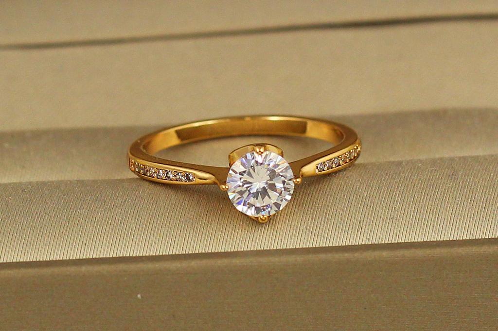 Кольцо Xuping Jewelry Тропа к сердцу р. 20 Золотистый Кольцо Xuping Jewelry Тропа к сердцу р. 20 Золотистый