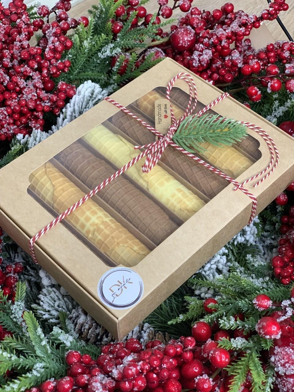 Подарунковий набір До кохве асорті 4 шоколадні трубочки з Nutella/3 трубочки зі згущеним молоком