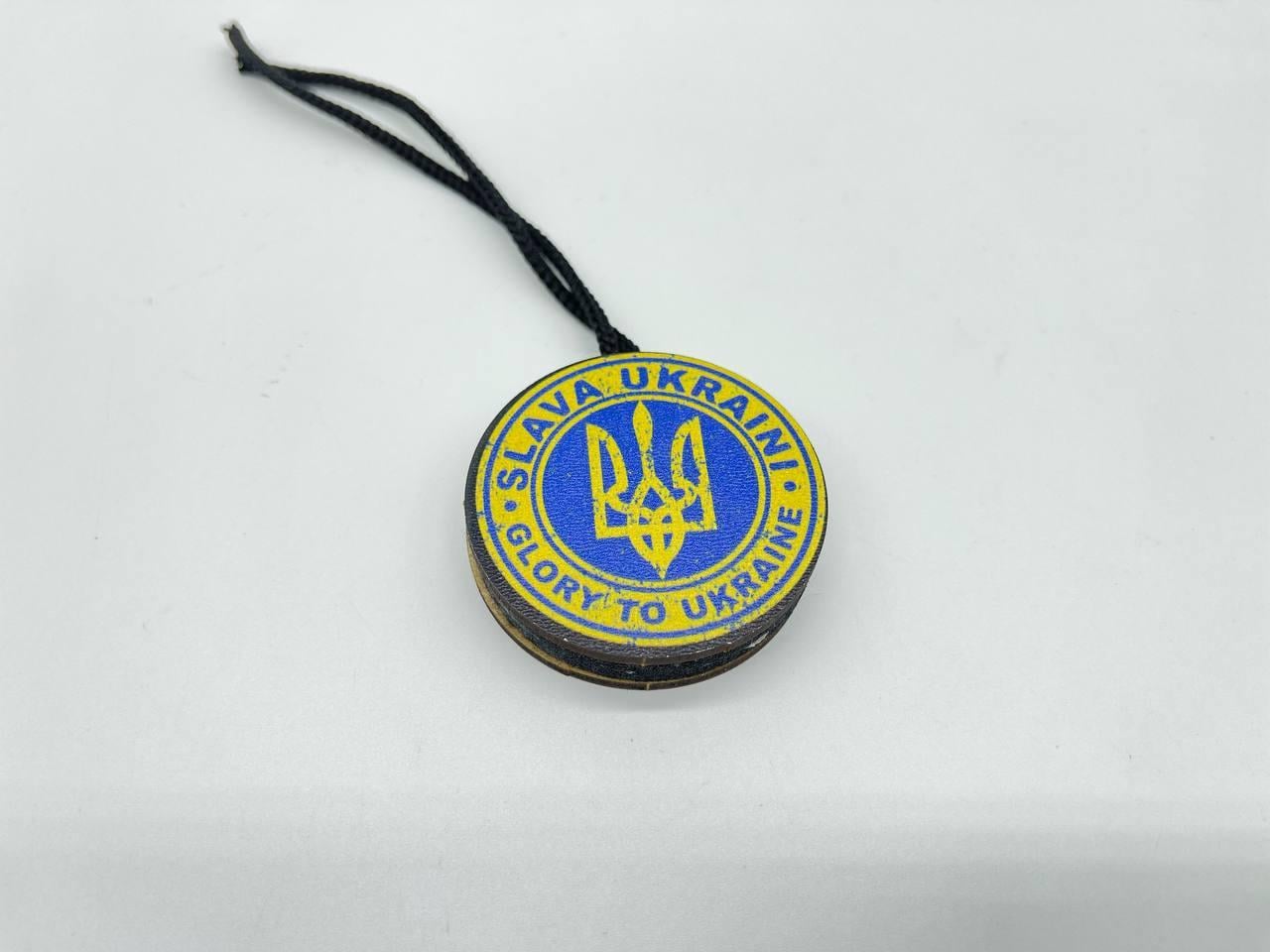 Ароматизатор в машину Glory to Ukraine дерево/фетр ручной работы (AR-146)