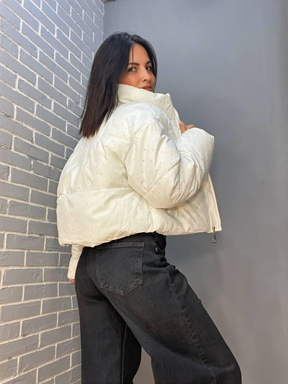 Куртка женская Haiziyuan 7165 короткая широкая оверсайз россыпь камней без капюшона XL Белый (2735) - фото 4 Куртка женская Haiziyuan 7165 короткая широкая оверсайз россыпь камней без капюшона XL Белый (2735) - фото 4