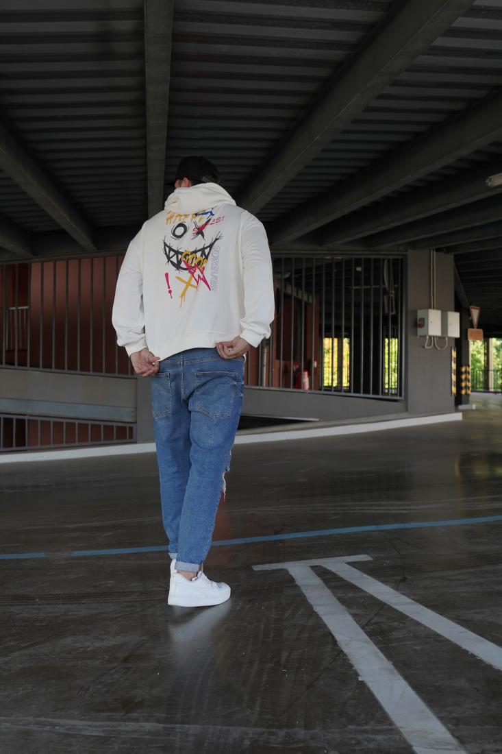 Худі оверсайз 78-502 з ДТФ-принтом S Білий (36424) - фото 4 Худі оверсайз 78-502 з ДТФ-принтом S Білий (36424) - фото 4