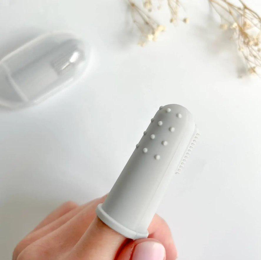 Зубна щітка силіконова Mommy Bag з масажем ясен Сірий (142687) - фото 6