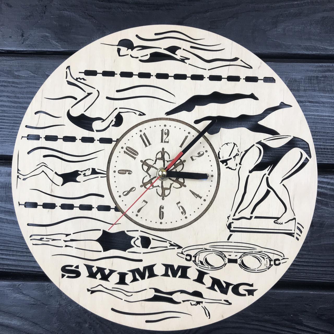 Часы настенные из дерева Плаванье