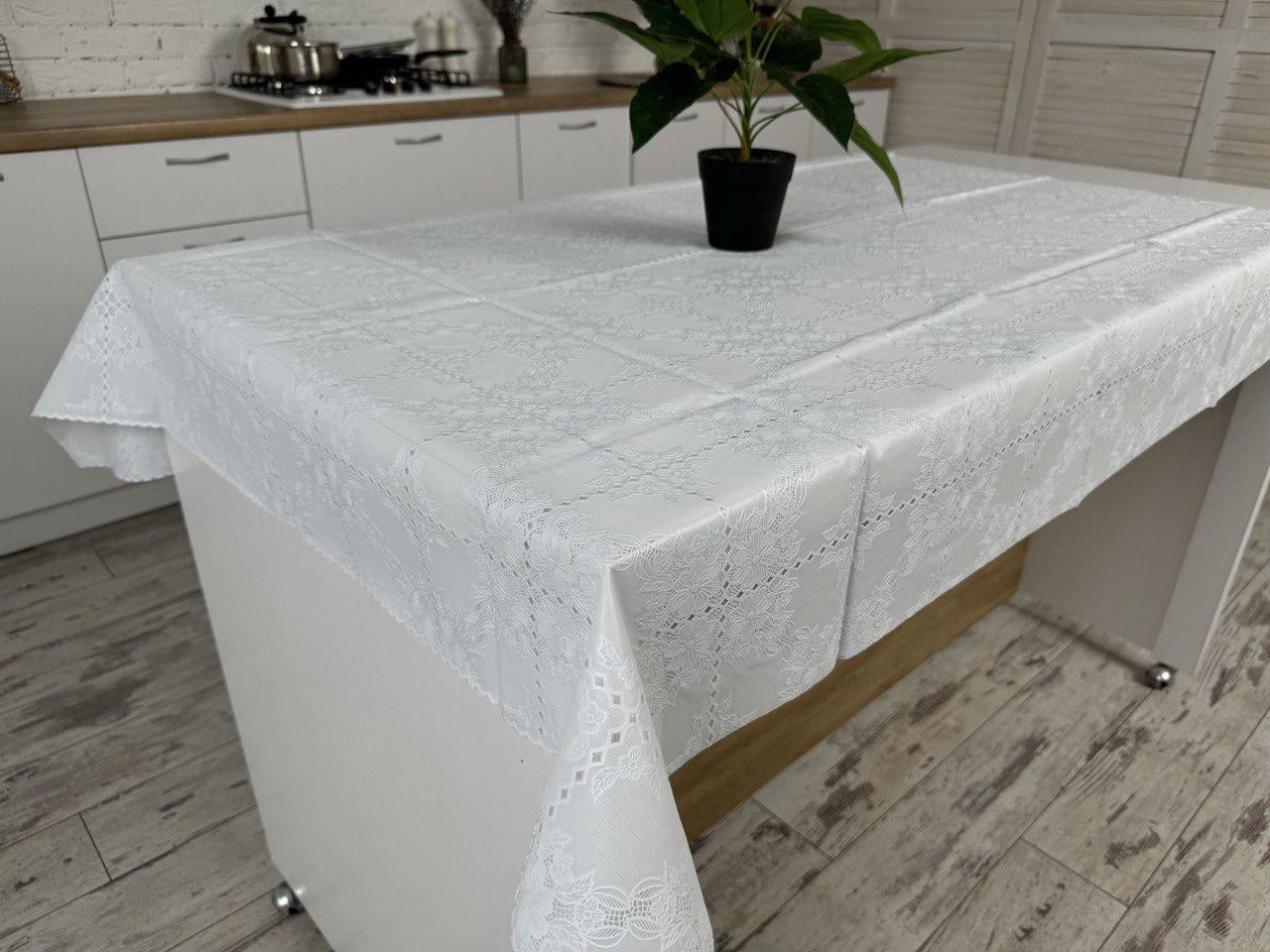 Скатерть виниловая с ажурным рисунком 110x140 см (1506-w-3)