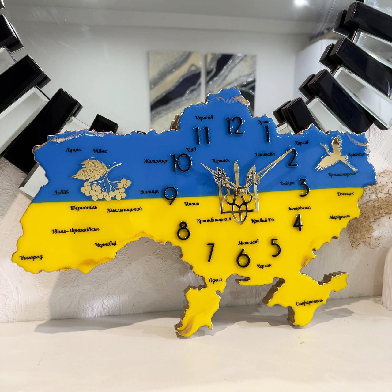 Часы настенные из эпоксидной смолы Карта Украины 50x34 см
