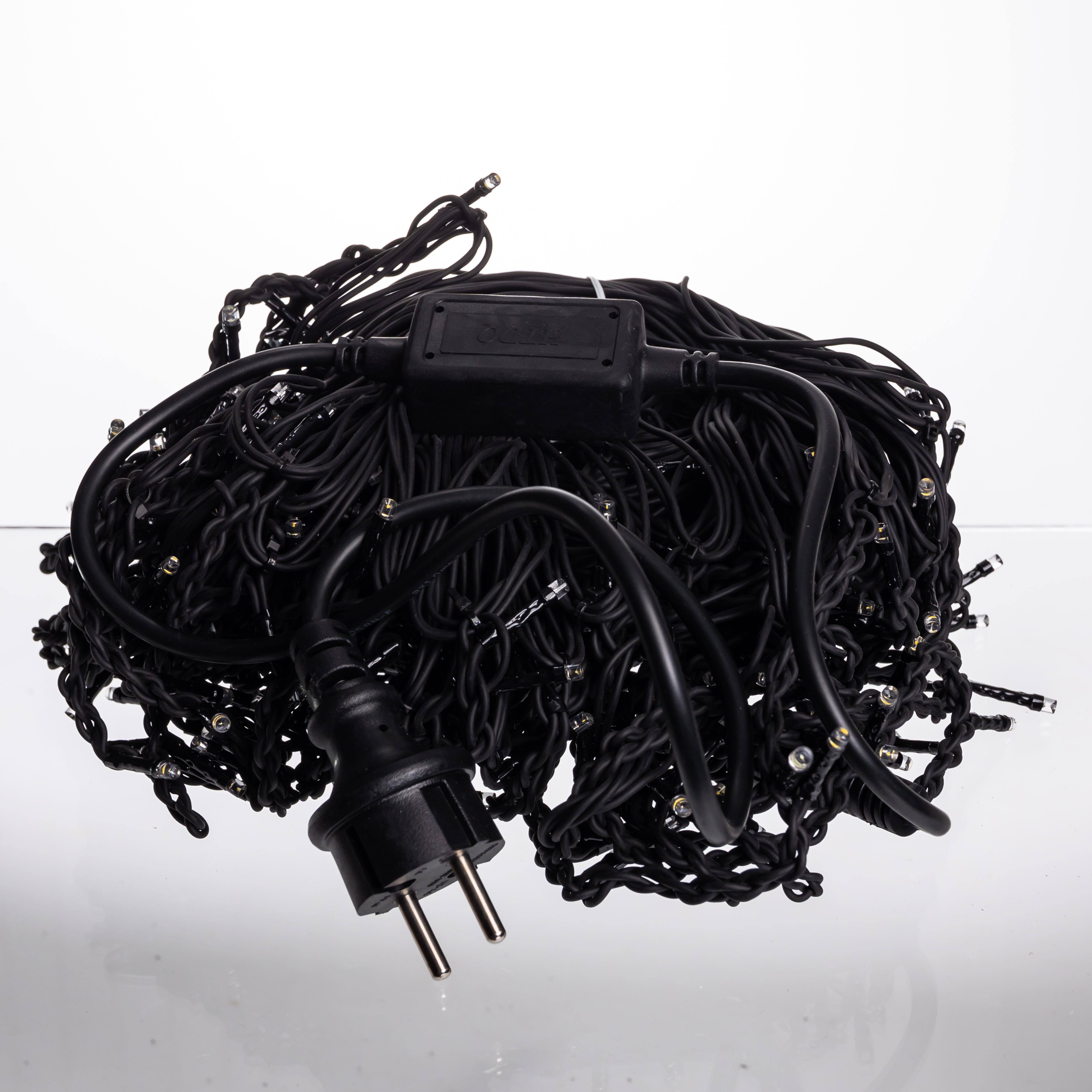 Гирлянда уличная Бахрома 335 LED от сети 20 м Теплый белый (21-107-20MBY) - фото 3 Гирлянда уличная Бахрома 335 LED от сети 20 м Теплый белый (21-107-20MBY) - фото 3