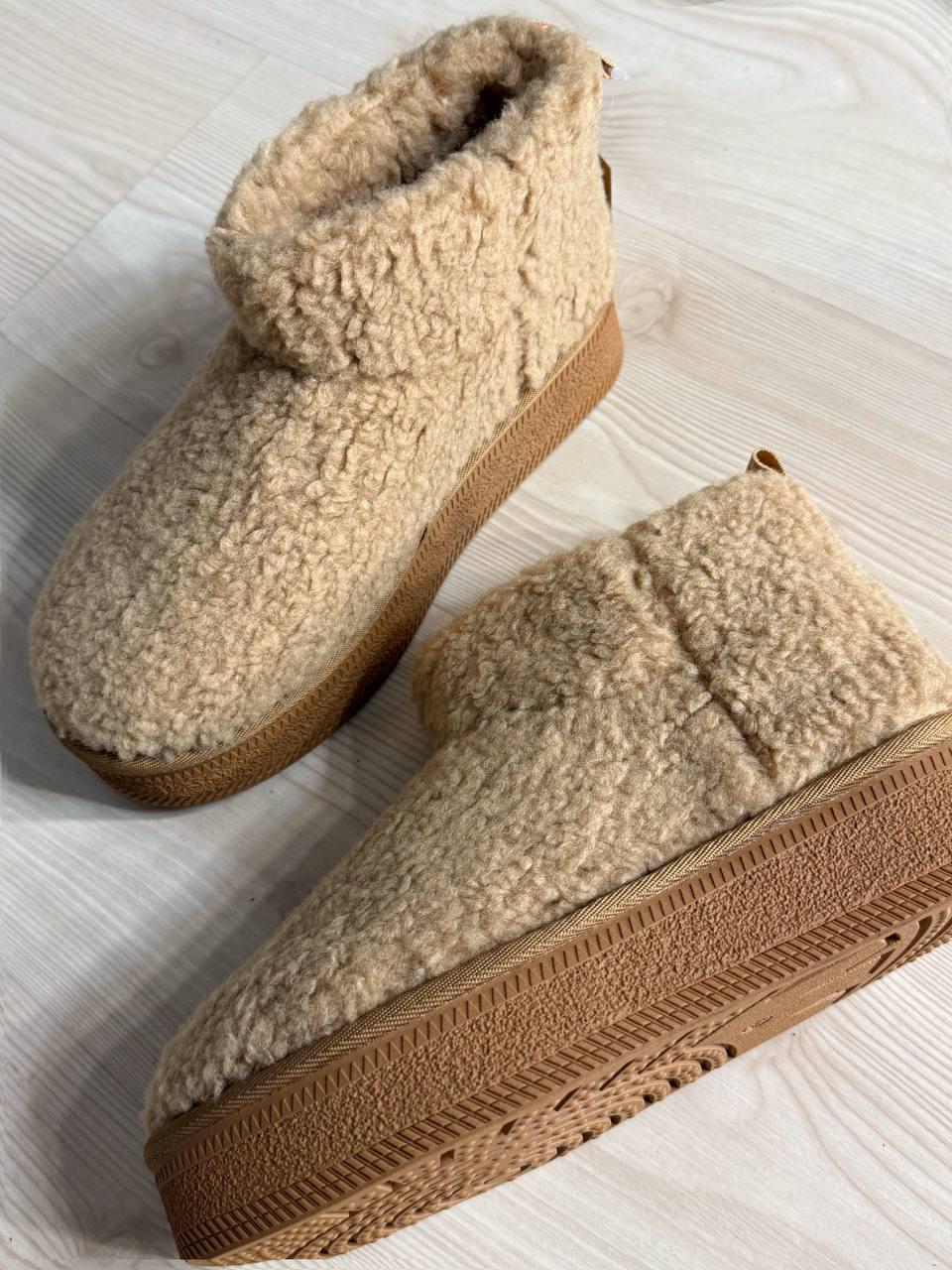 Уггі жіночі Hengji 37-2 з хутром тедді на платформі р. 38 Бежевий (4977) - фото 2 Уггі жіночі Hengji 37-2 з хутром тедді на платформі р. 38 Бежевий (4977) - фото 2