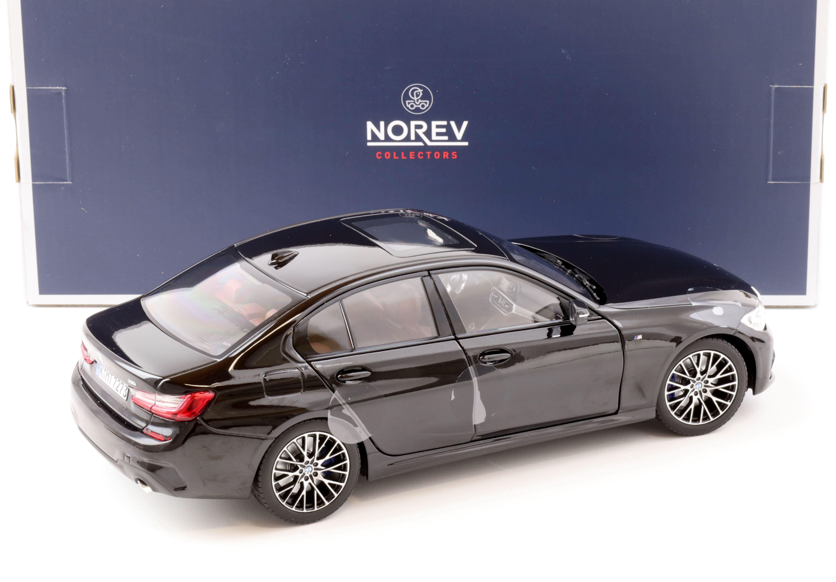BMW 3 Series 組み立てフィギュア BMW 3 Series 組み立てフィギュア BMW 3 Series 組み立て