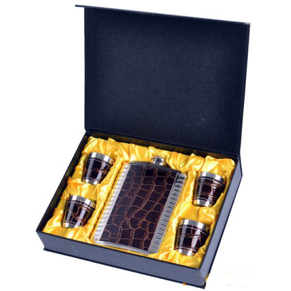 Набір фляга та 4 стопки Brown Fun 240 мл Коричневий