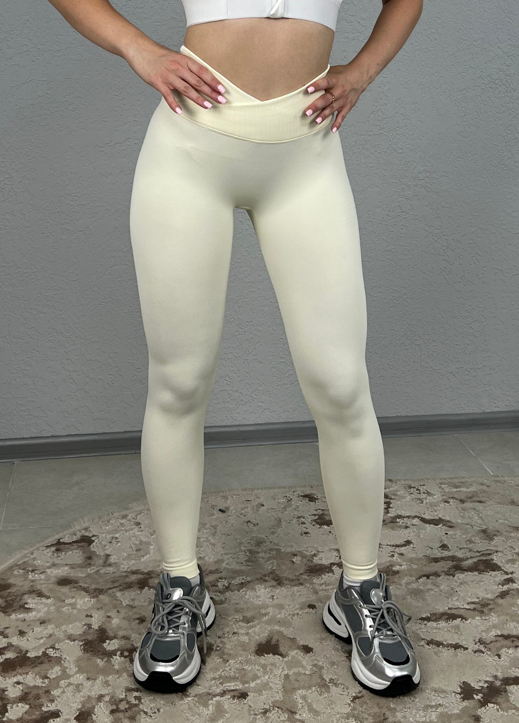 Лосини жіночі пуш ап повсякденні з V-поясом для тренувань S Кремовий (70187/S) - фото 4 Лосини жіночі пуш ап повсякденні з V-поясом для тренувань S Кремовий (70187/S) - фото 4