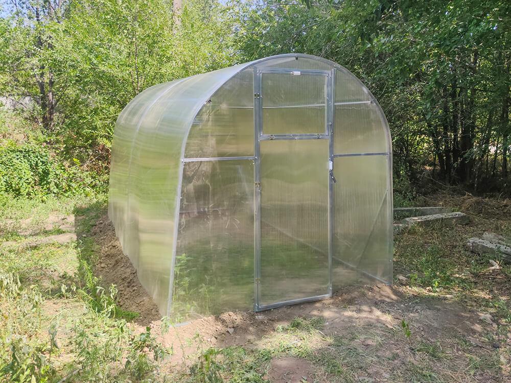 Теплиця Веган 2x3 із оцинкованої квадратної труби з полікарбонатом 4 мм - фото 3 Теплиця Веган 2x3 із оцинкованої квадратної труби з полікарбонатом 4 мм - фото 3
