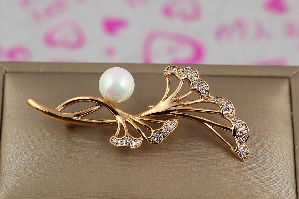 Брошь Xuping Jewelry веточка калины с жемчужиной 5 см Золотистый (2538637277)