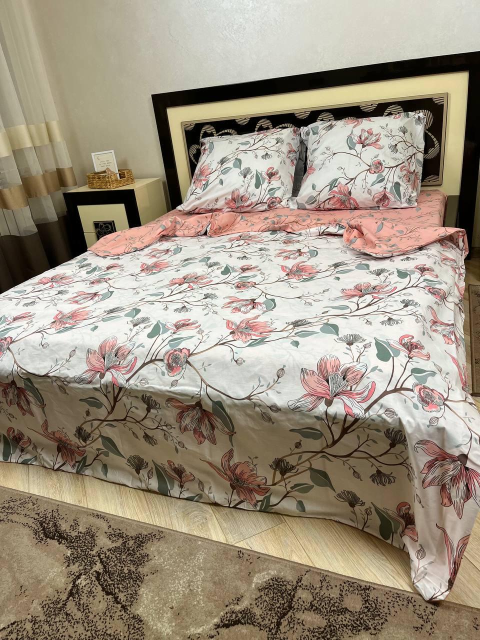 Комплект постельного белья Цветы простынь на резинке евро 160x200х20/50х70 см Белый (14660136)