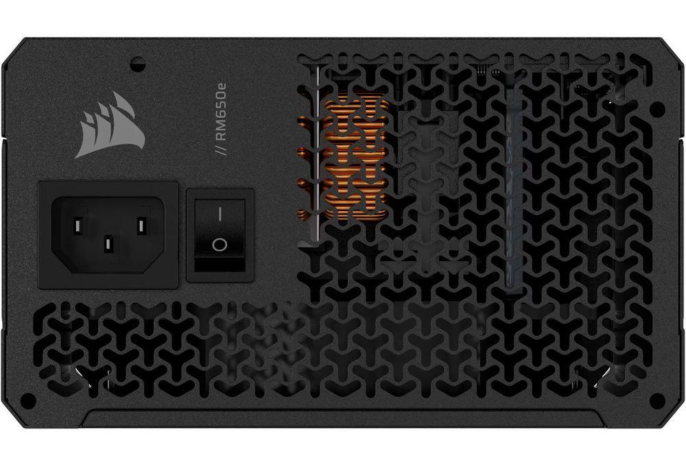 Блок питания для ПК Corsair RM650e 650W Black (CP-9020302-EU) - фото 3 Блок питания для ПК Corsair RM650e 650W Black (CP-9020302-EU) - фото 3