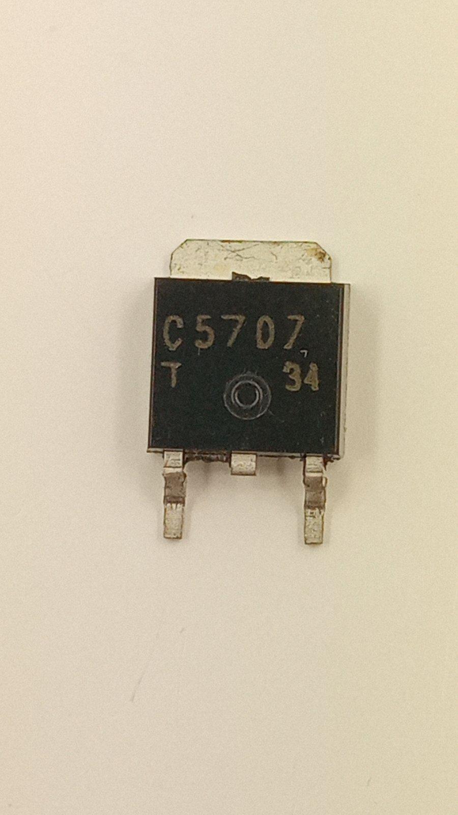 Транзистор 2SC5707 npn 100V 8A 15W TO-252 (10902)