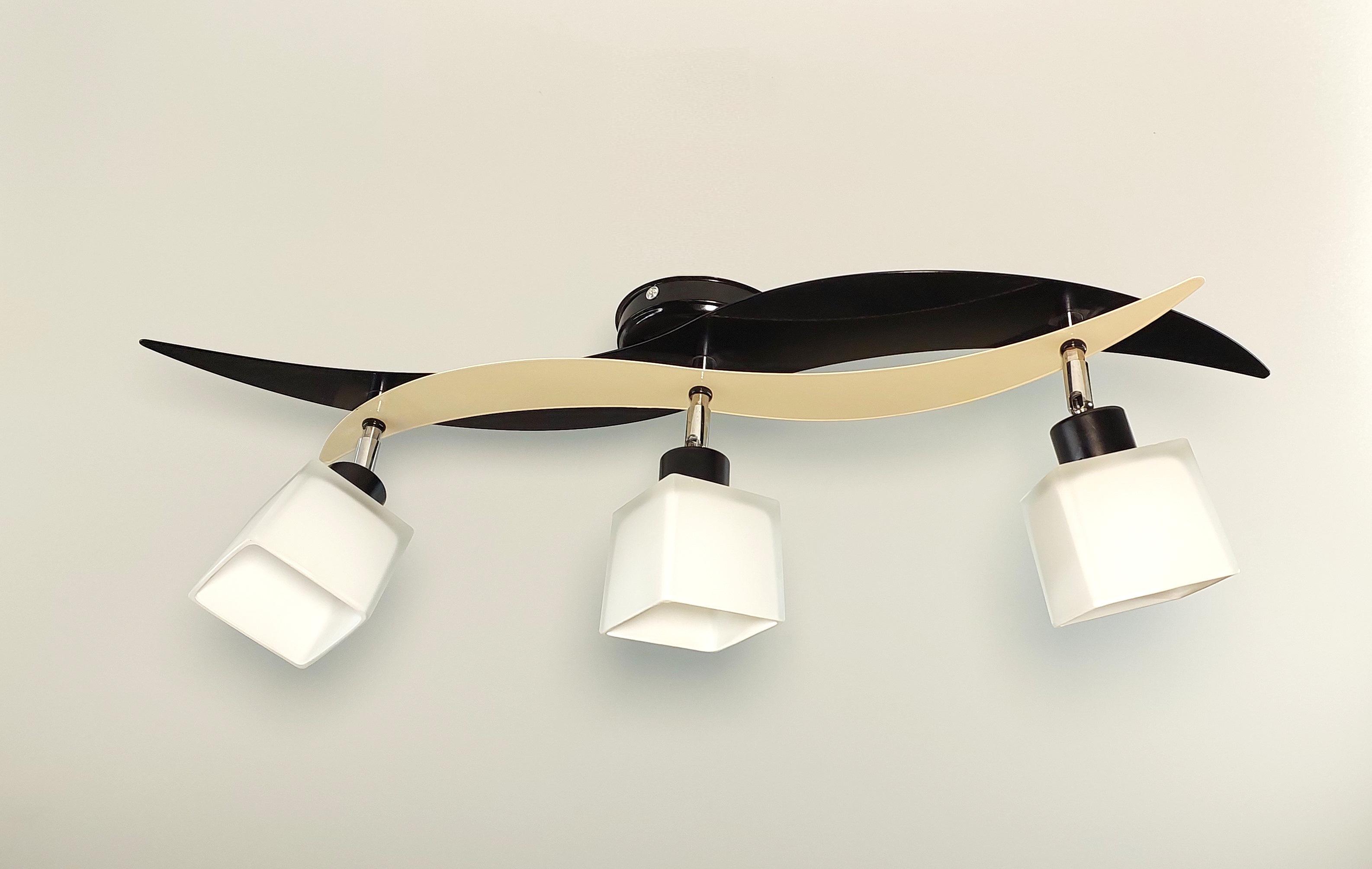 Люстра потолочная 8008/3 на три поворотных плафона металлическая Черный/Бежевый - фото 3 Люстра потолочная 8008/3 на три поворотных плафона металлическая Черный/Бежевый - фото 3