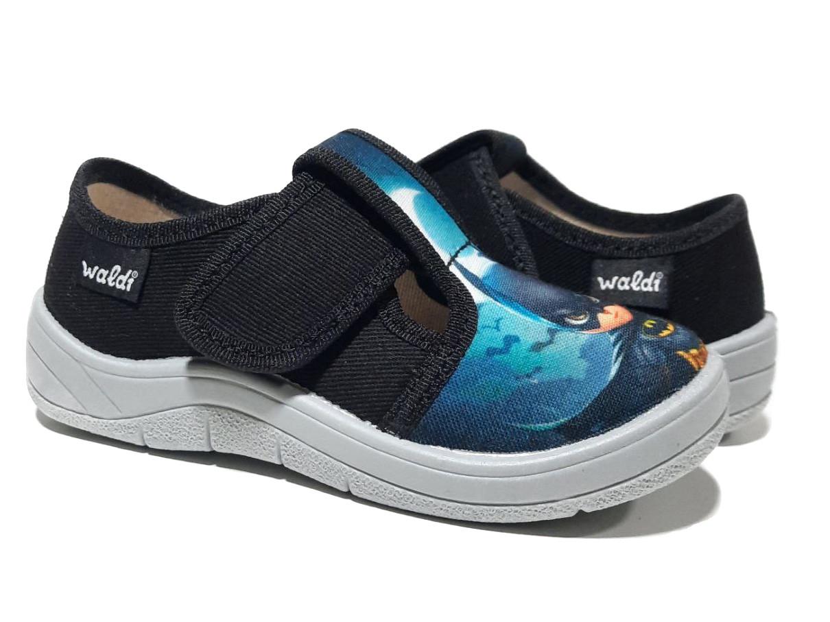 Тапочки для хлопчиків Waldi 36051-596/27 на липучках р. 27 Чорний