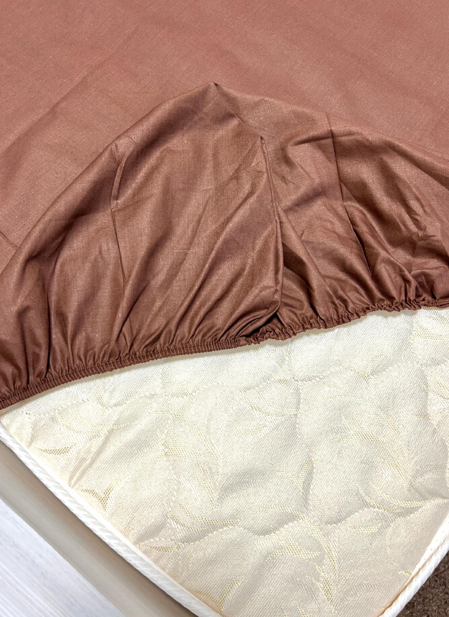 Простынь на резинке однотон из бязи голд 160х200 см Шоколадный (G-1028/х160) - фото 3 Простынь на резинке однотон из бязи голд 160х200 см Шоколадный (G-1028/х160) - фото 3