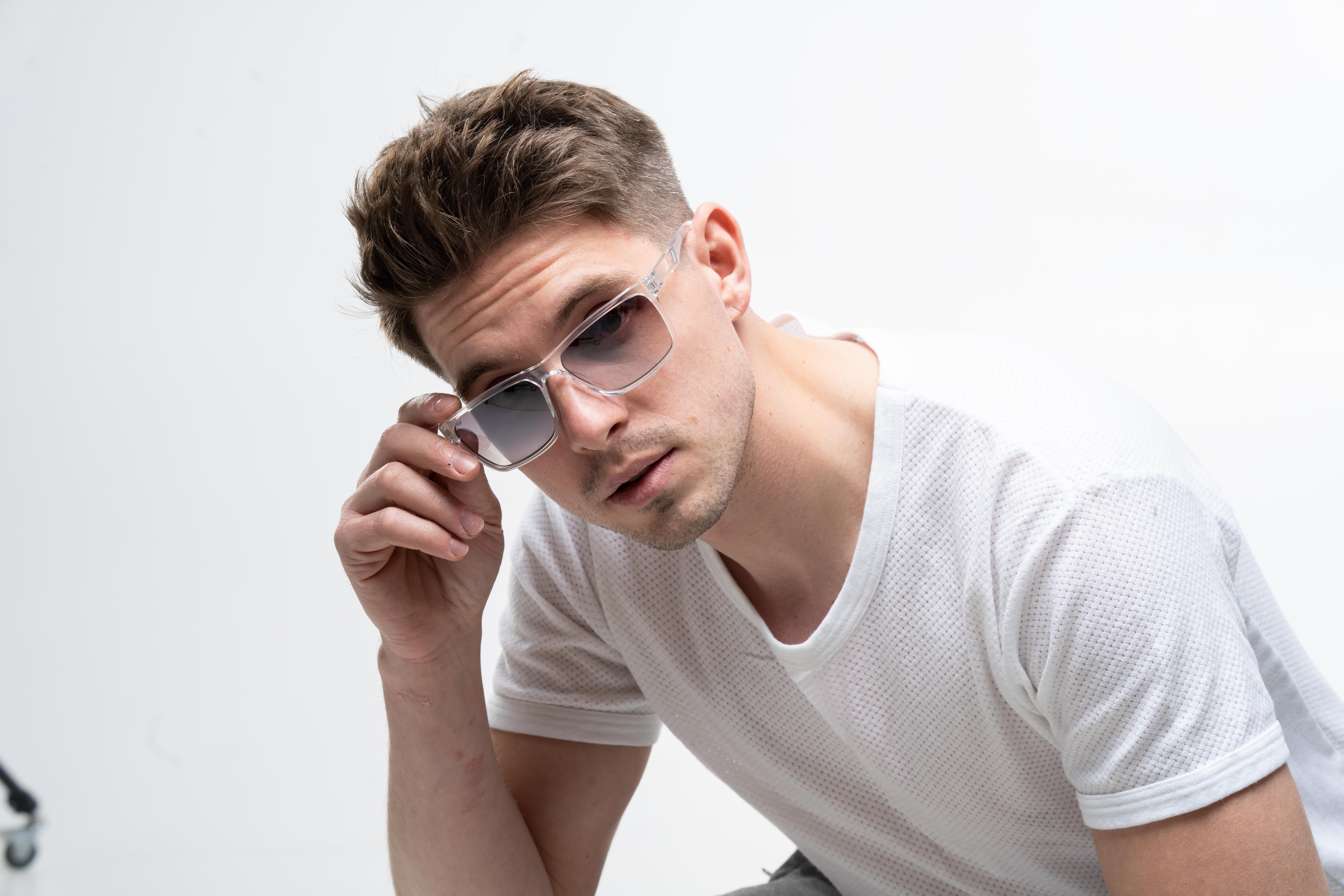 Сонцезахисні окуляри чоловічі Dackor 477 Crystal - фото 3 Сонцезахисні окуляри чоловічі Dackor 477 Crystal - фото 3