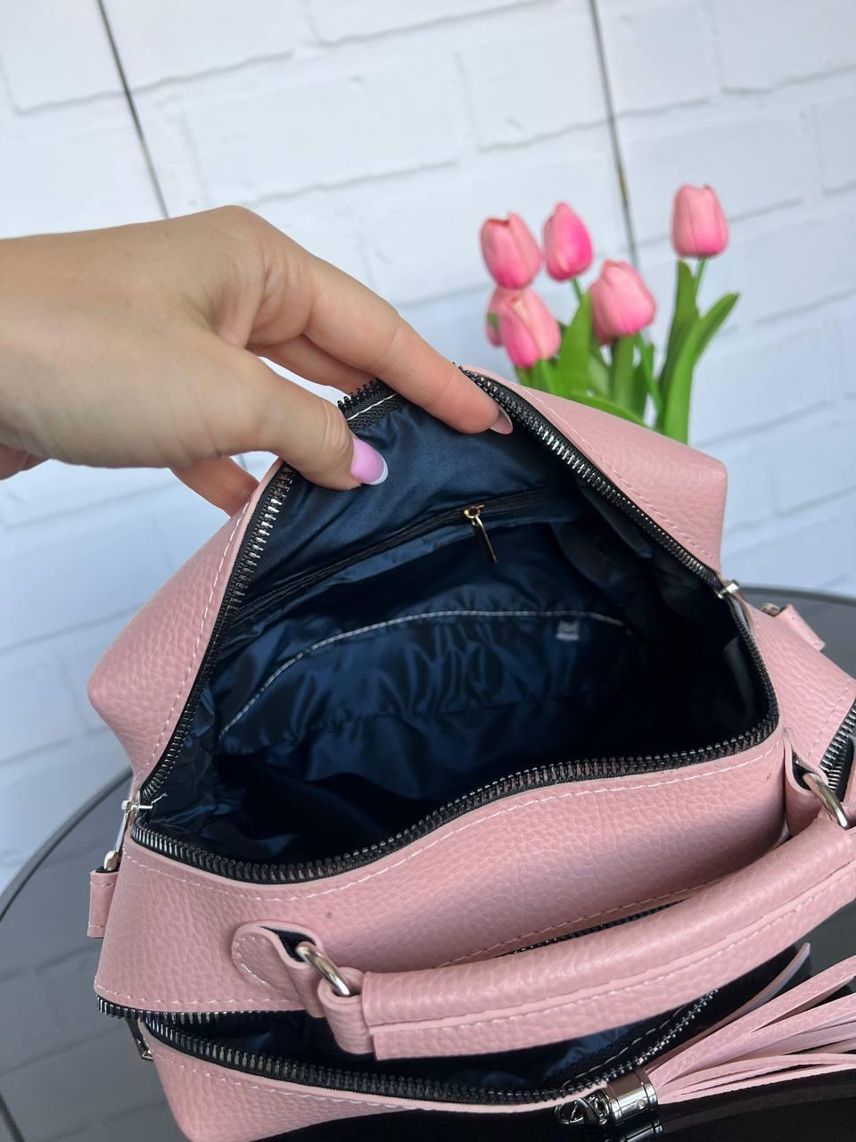 Сумка кросс боди через плечо из экокожи женская вместительная с широким ремнем Пудра - фото 7 Сумка кросс боди через плечо из экокожи женская вместительная с широким ремнем Пудра - фото 7