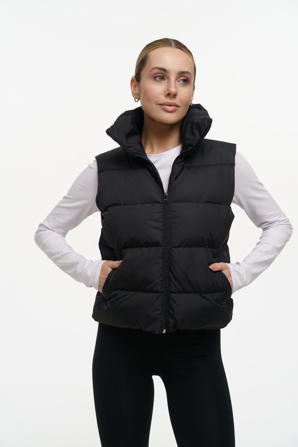 Жилетка жіноча укорочена Intruder Lola з утепленням M-L Чорний матовий (1343916509/1)