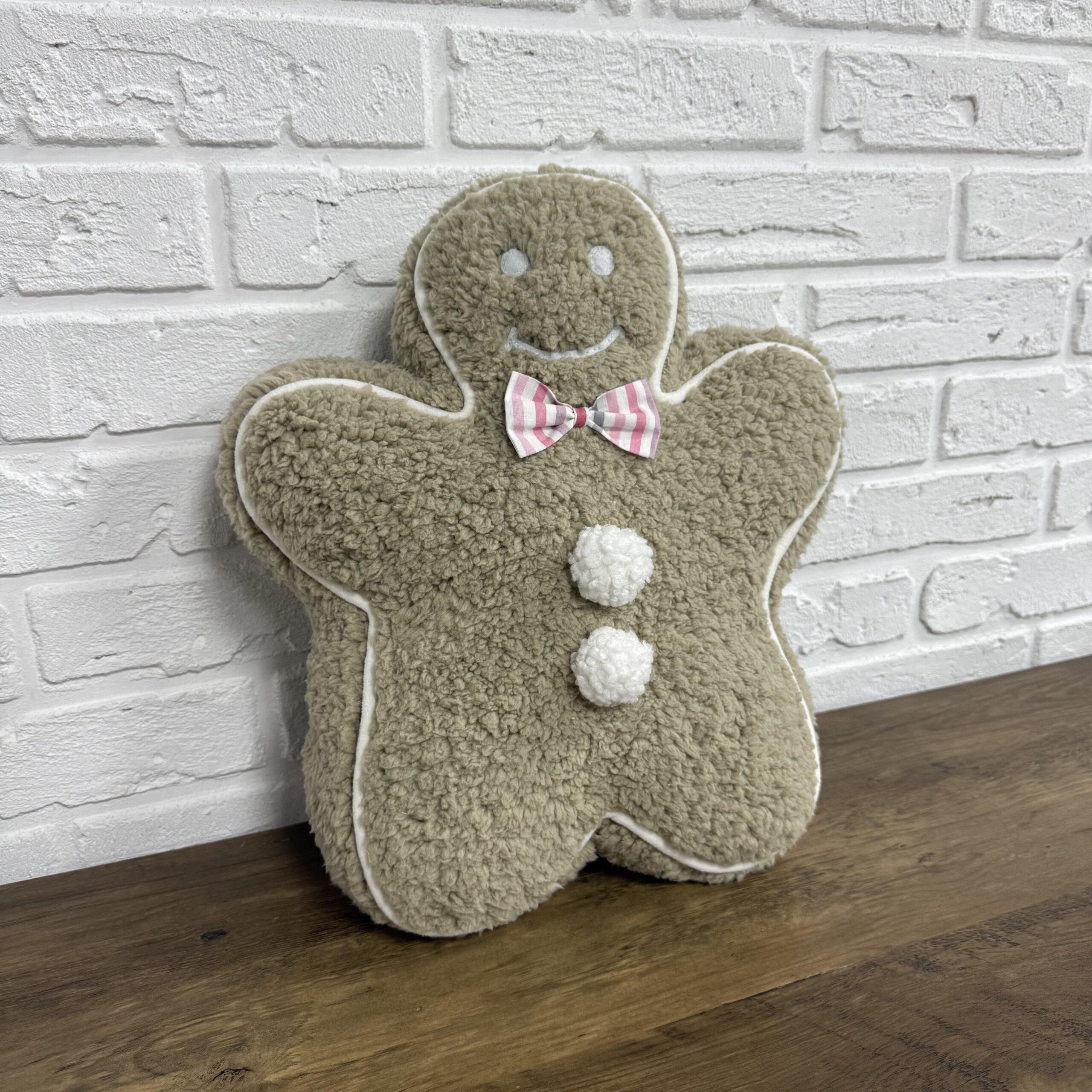 Подушка Comfort Home Пряниковий чоловічок хутряна 35х40 см